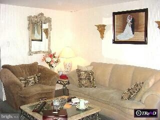 1626 Forrestal Street Philadelphia, PA 19145 - Photo 3 of 6