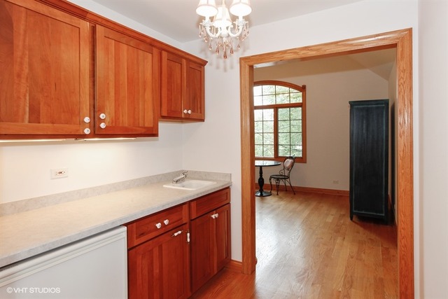 1351 Ridge Road Willowbrook, IL 60527 - Photo 17 of 25