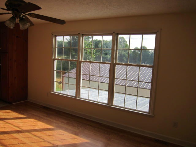 651 Shumate Road Peterstown, WV 24963 - Photo 18 of 42 Gallery Image 18