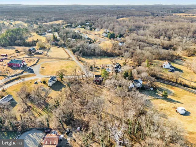 $325,000 | 4679 Jeffersonton Road, Jeffersonton, VA 22724