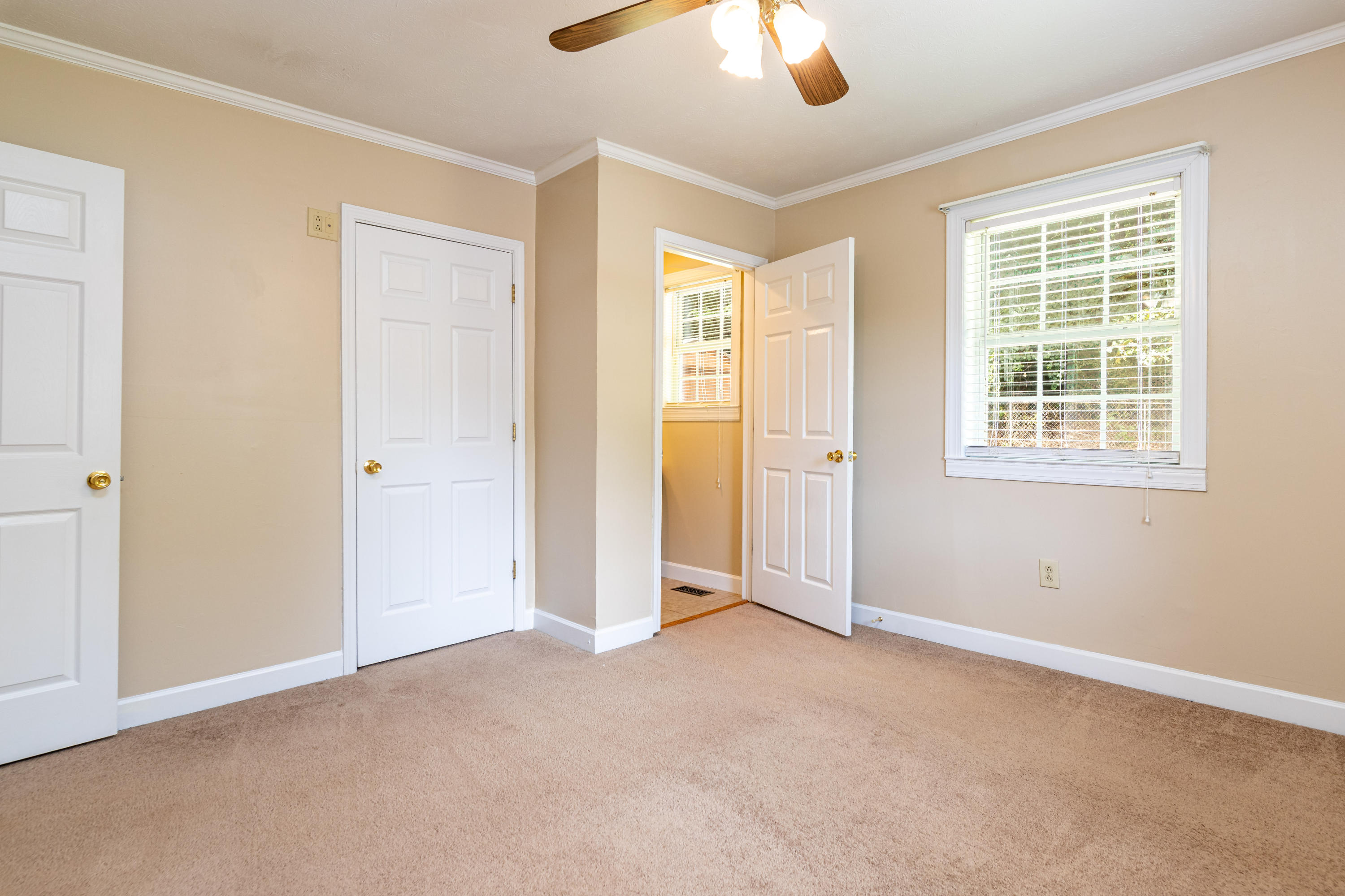 4725 Rohar Road Knoxville, TN 37921 - Photo 16 of 21 IMG_1631-Edit