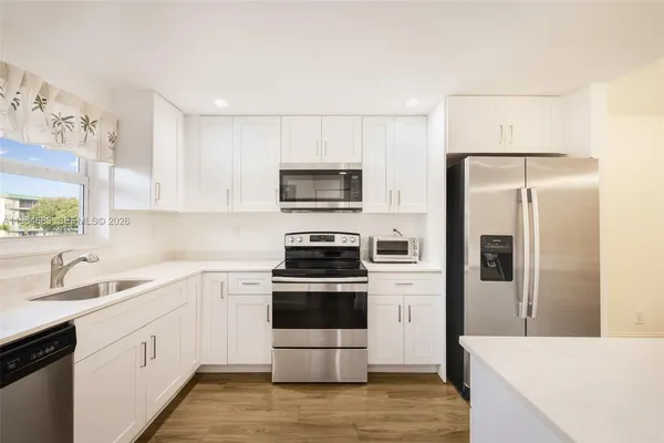 $249,000 | 750 Southeast 6th Avenue, Unit 223, Deerfield Beach, FL 33441