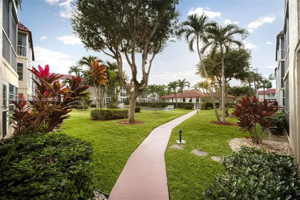 $245,000 | 750 Southeast 6th Avenue, Unit 223, Deerfield Beach, FL 33441