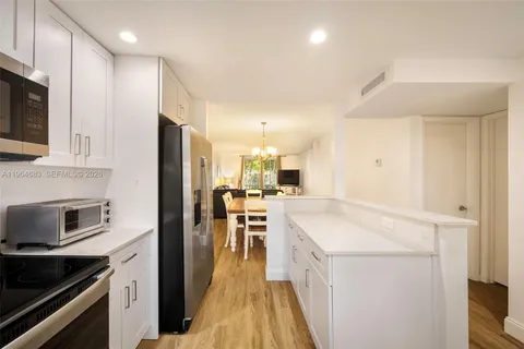 $249,000 | 750 Southeast 6th Avenue, Unit 223, Deerfield Beach, FL 33441