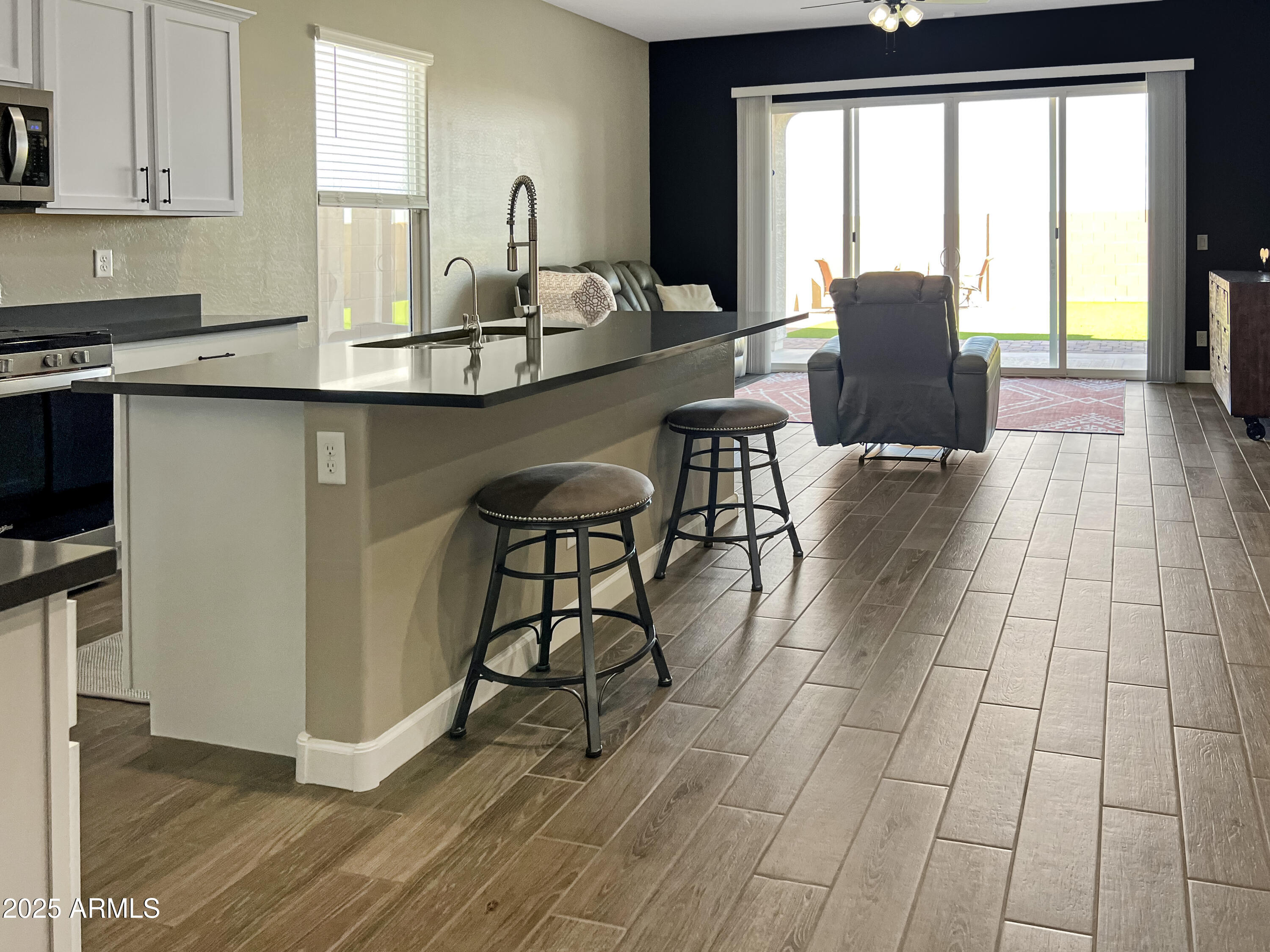 22635 Rummler Lane Maricopa, AZ 85138 - Photo 6 of 44 IMG_1888