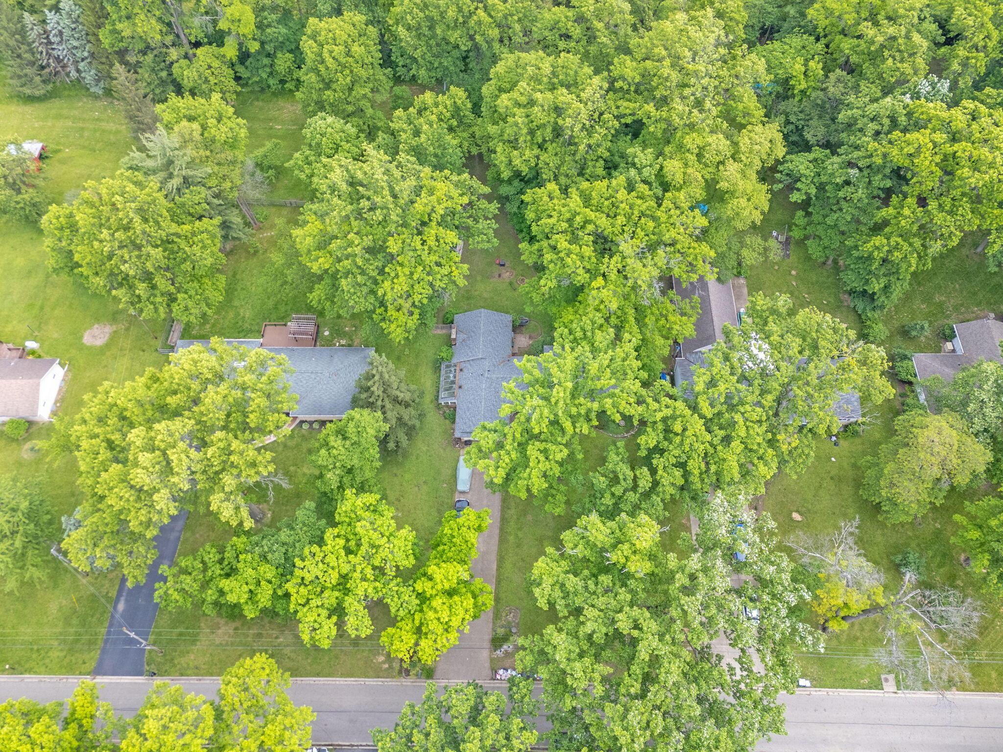 2692 Jordan Road Columbus, OH 43231 - Photo 31 of 32 31-web-or-mls-DJI_20250527100430_0798_D