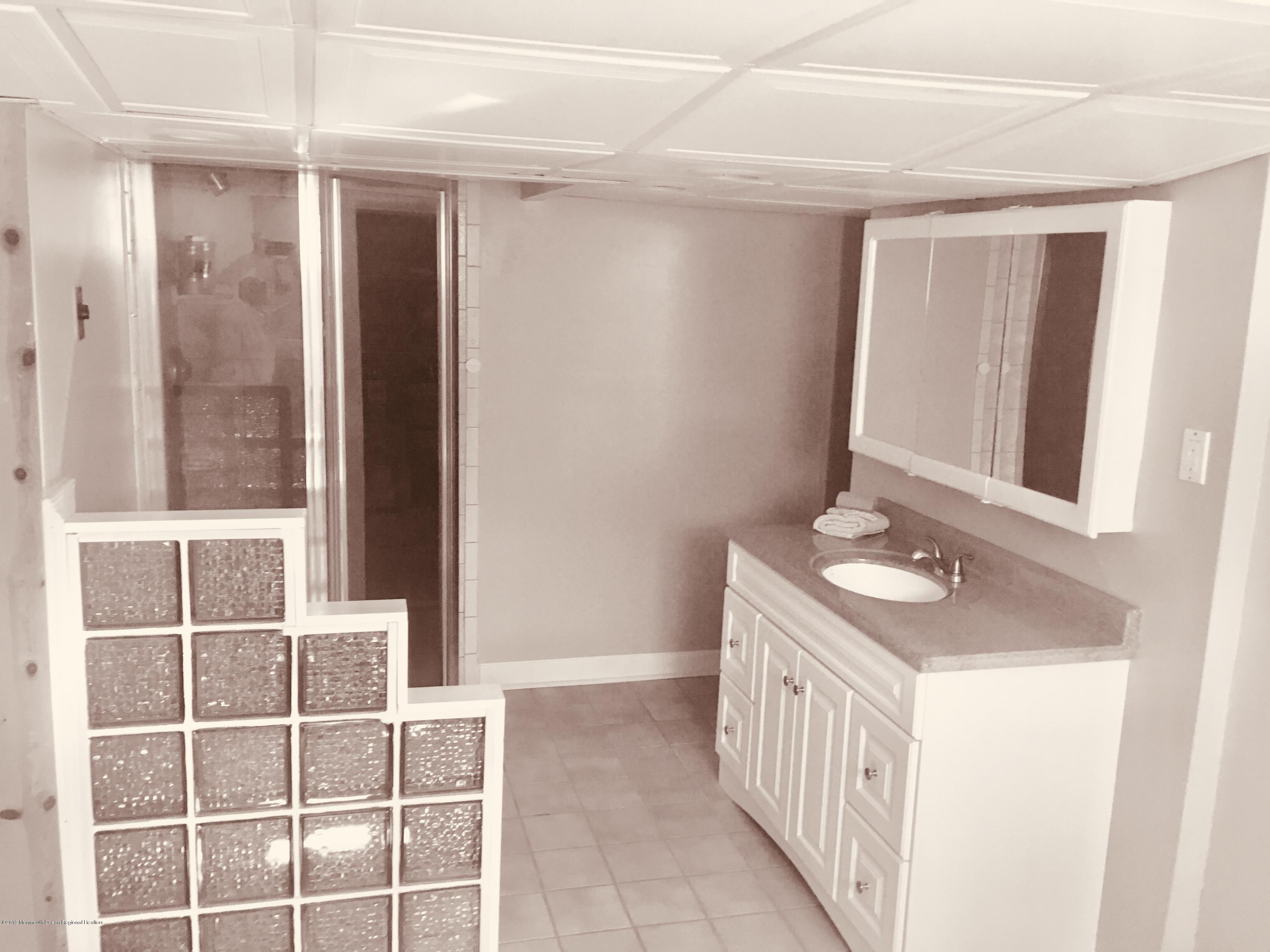 97 Cedar Grove Road Toms River, NJ 08753 - Photo 13 of 31 19F4476D-BE33-450B-A093-0CFE3FEEA37D