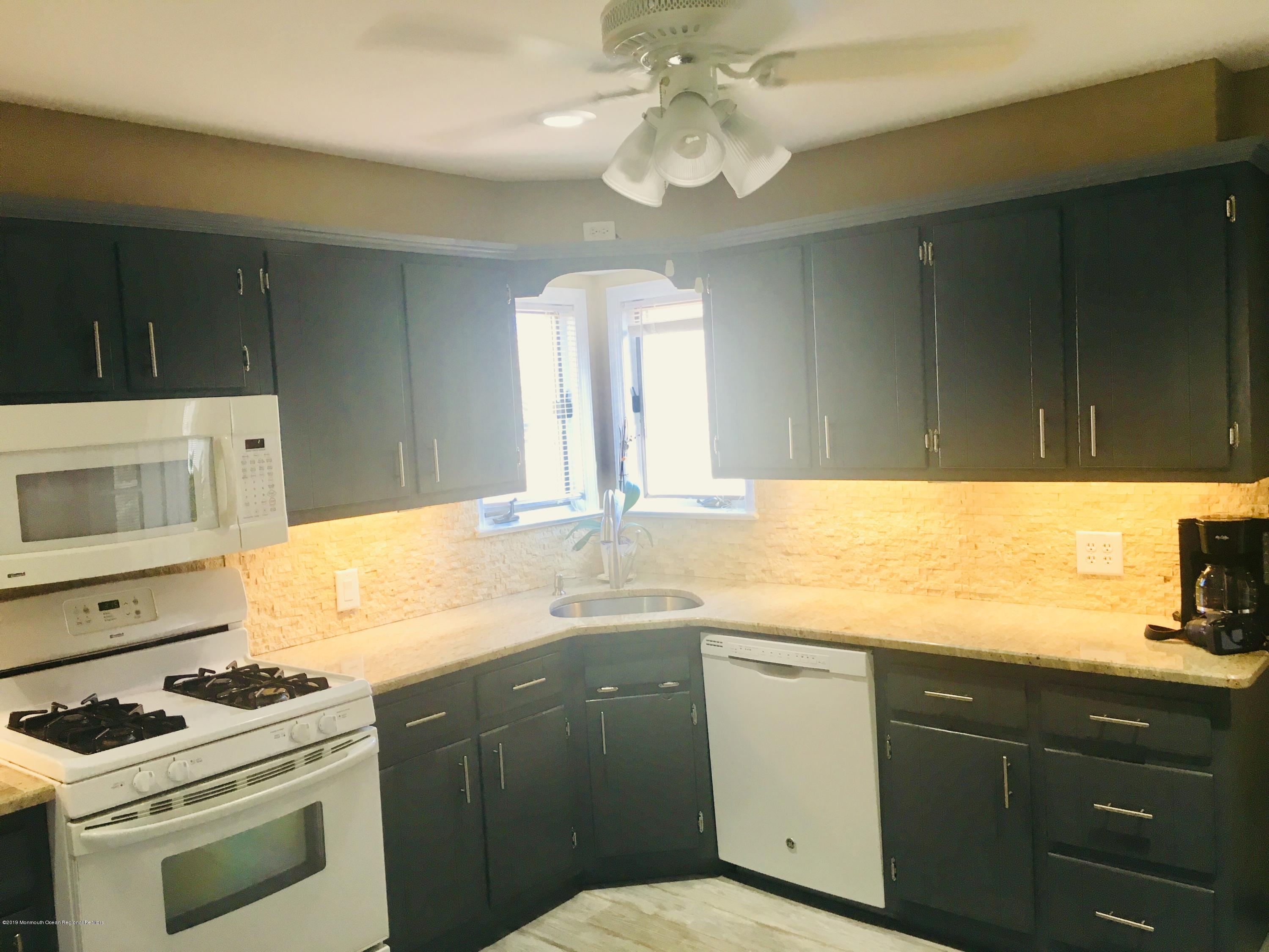 97 Cedar Grove Road Toms River, NJ 08753 - Photo 15 of 31 26150D86-CF39-4059-85BE-CA1F1700607F