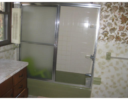 104 Concord Road Chelmsford, MA 01824 - Photo 3 of 9