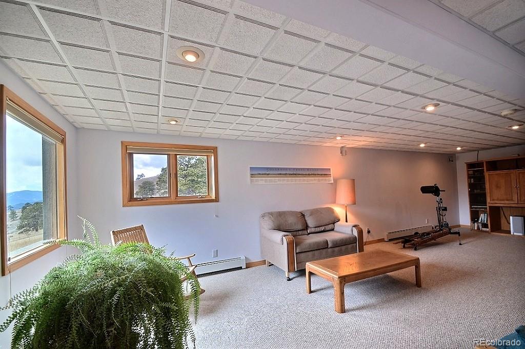 1055 Raptor Point Golden, CO 80403 - Photo 15 of 25 Gallery Image 15