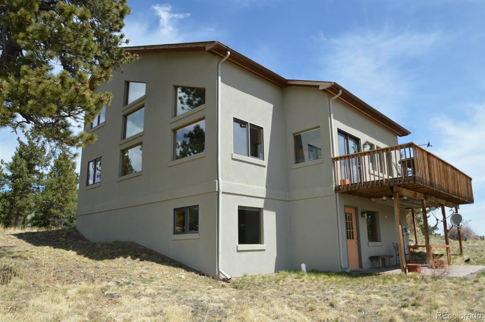 1055 Raptor Point Golden, CO 80403 - Photo 2 of 25 Gallery Image 2