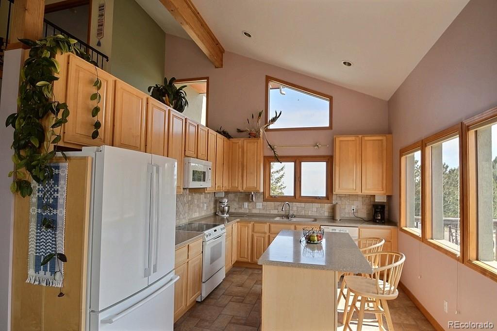 1055 Raptor Point Golden, CO 80403 - Photo 5 of 25 Gallery Image 5