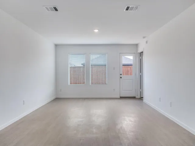 $1,895 | 2045 Belgium Drive, Plano, TX 75025