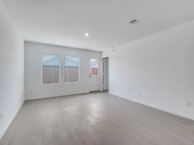 $1,895 | 2045 Belgium Drive, Plano, TX 75025