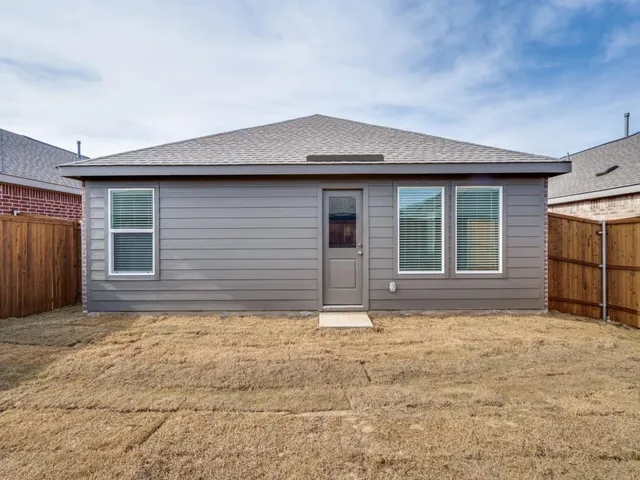 $1,895 | 2045 Belgium Drive, Plano, TX 75025