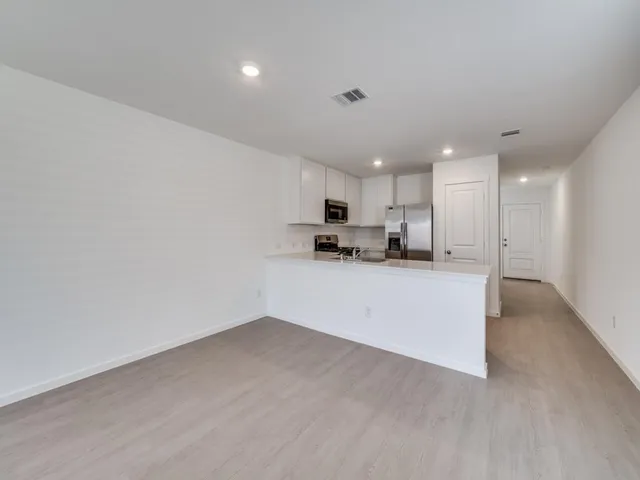 $1,895 | 2045 Belgium Drive, Plano, TX 75025