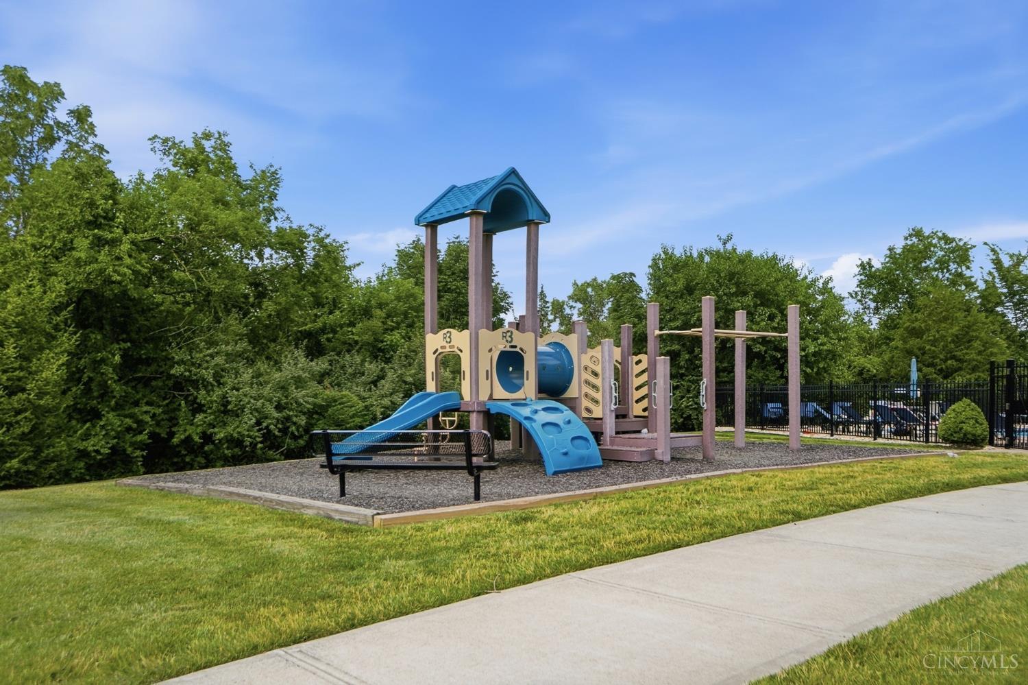 2716 Renaissance Boulevard Middletown, OH 45005 - Photo 48 of 59