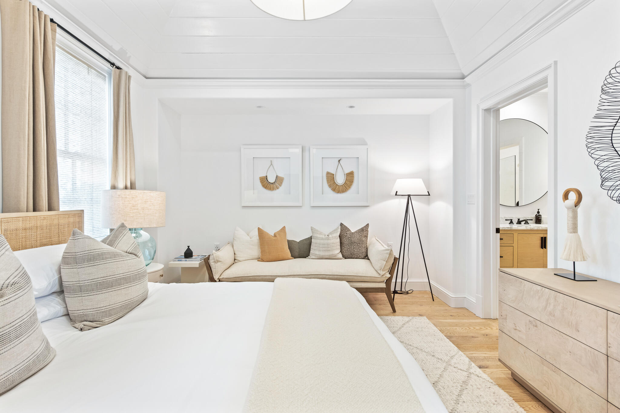 16 Smugglers Alley Inlet Beach, Unit BB6 Inlet Beach, FL 32461 - Photo 39 of 57 a bedroom with a bed and a large mirror