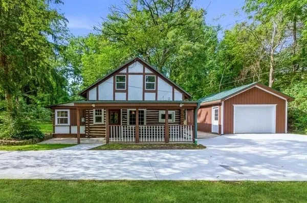 $1,800 | 4318 Golf Lane, Waterford, WI 53185