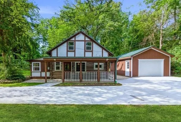 $1,800 | 4318 Golf Lane, Waterford, WI 53185