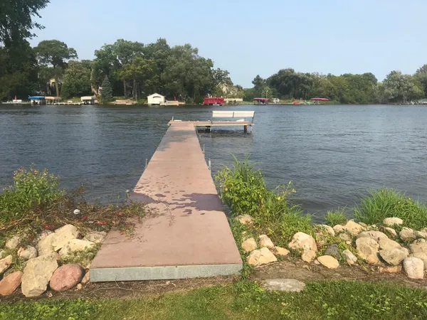 $1,800 | 4318 Golf Lane, Waterford, WI 53185
