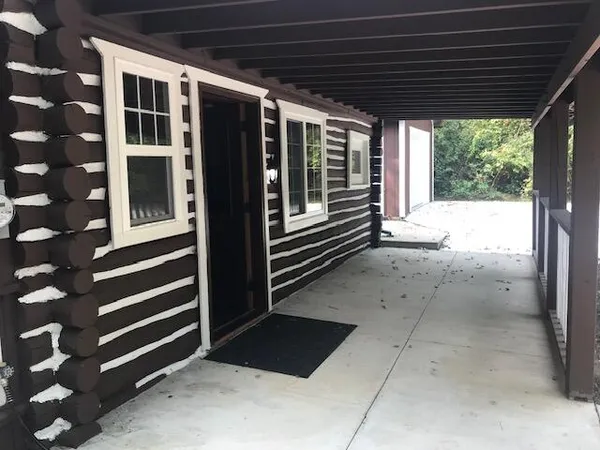 $1,800 | 4318 Golf Lane, Waterford, WI 53185