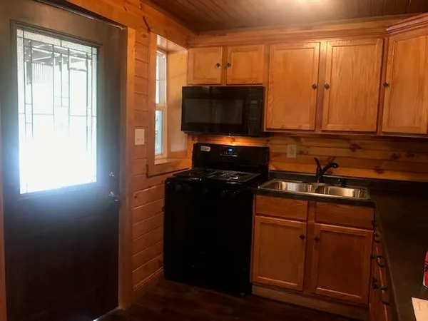 $1,800 | 4318 Golf Lane, Waterford, WI 53185