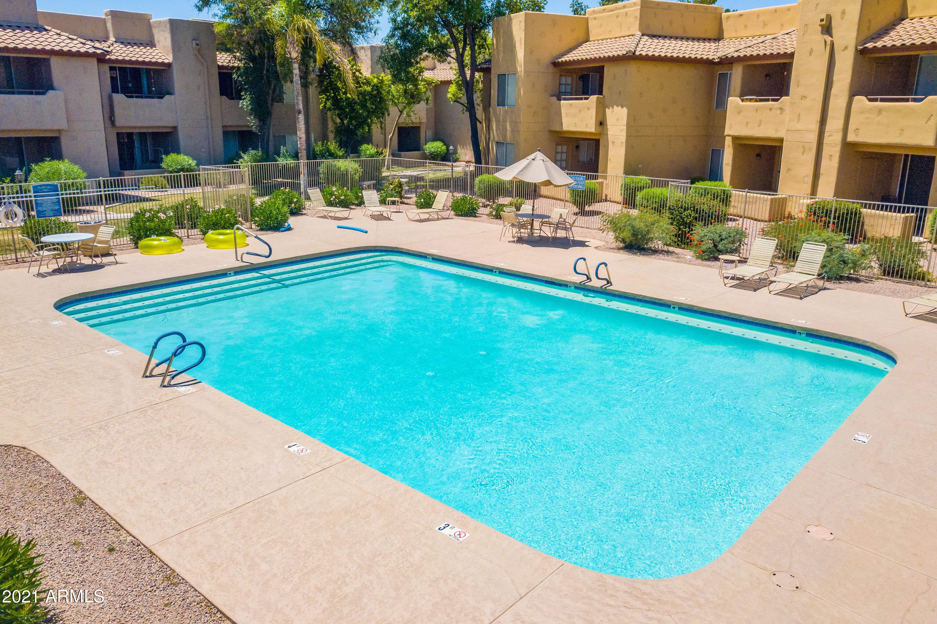 1825 West Ray Road, Unit 2090 Chandler, AZ 85224 - Photo 18 of 24 18 Community Pool