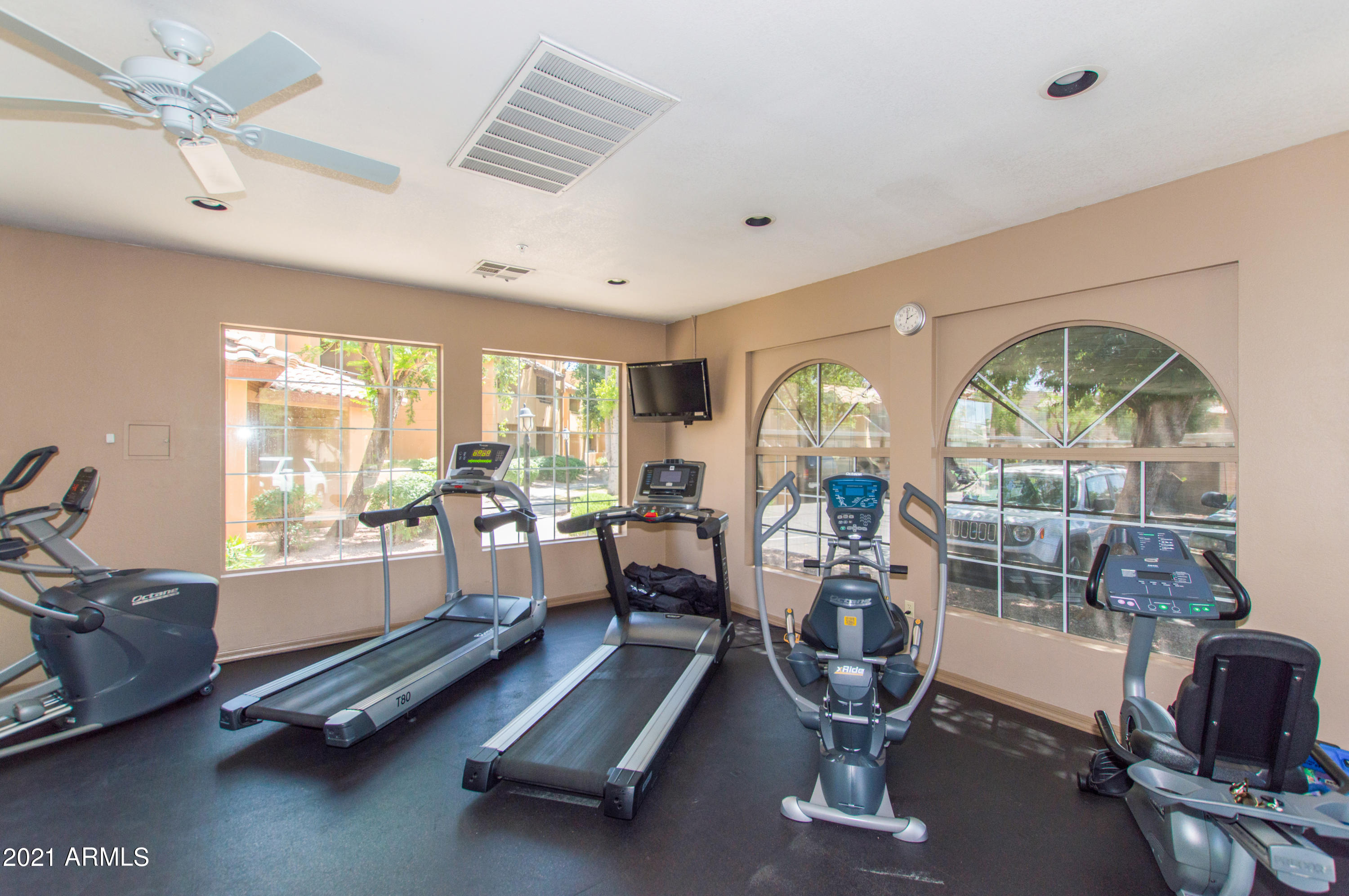 1825 West Ray Road, Unit 2090 Chandler, AZ 85224 - Photo 24 of 24 24 Gym