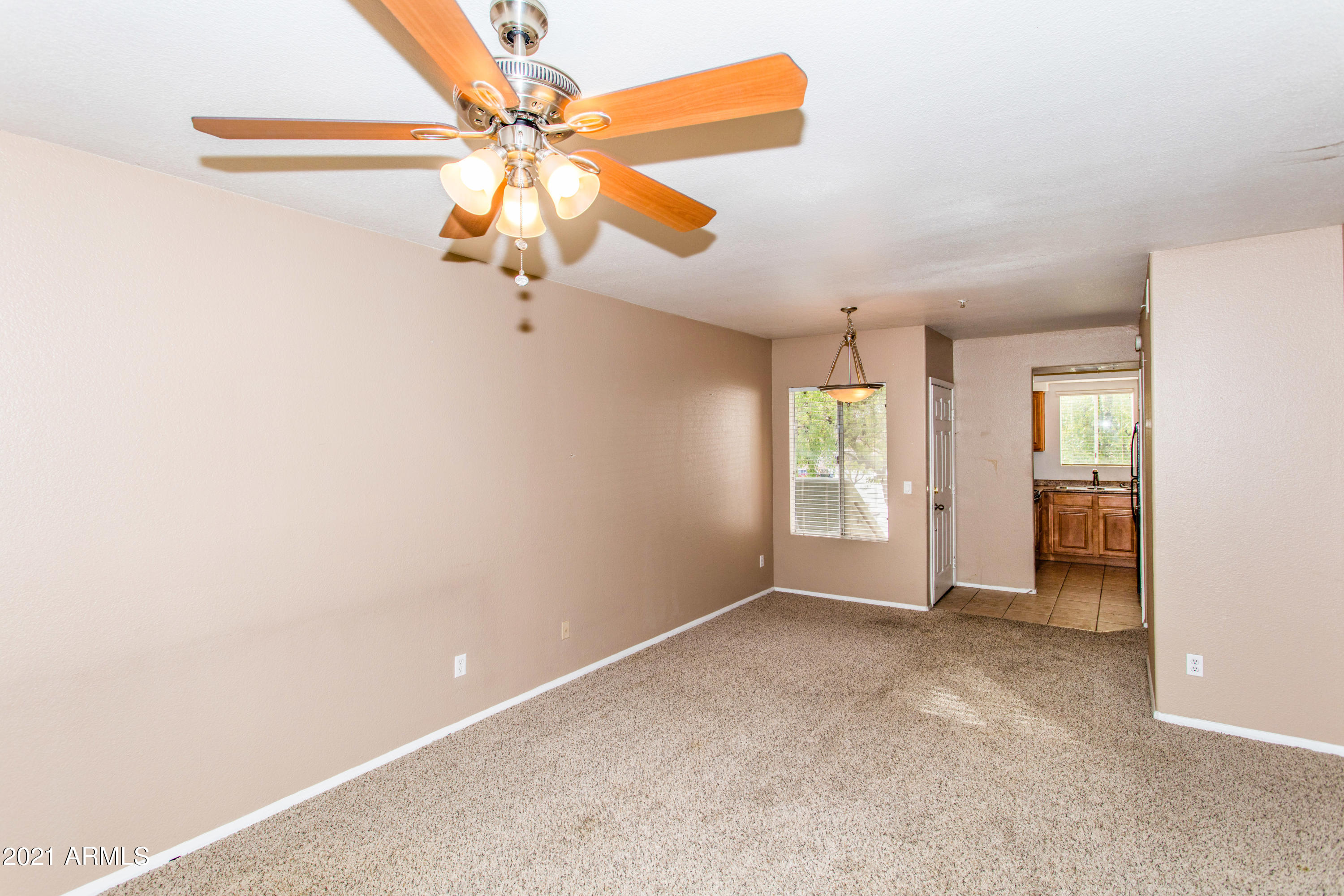 1825 West Ray Road, Unit 2090 Chandler, AZ 85224 - Photo 6 of 24 06 Family Room