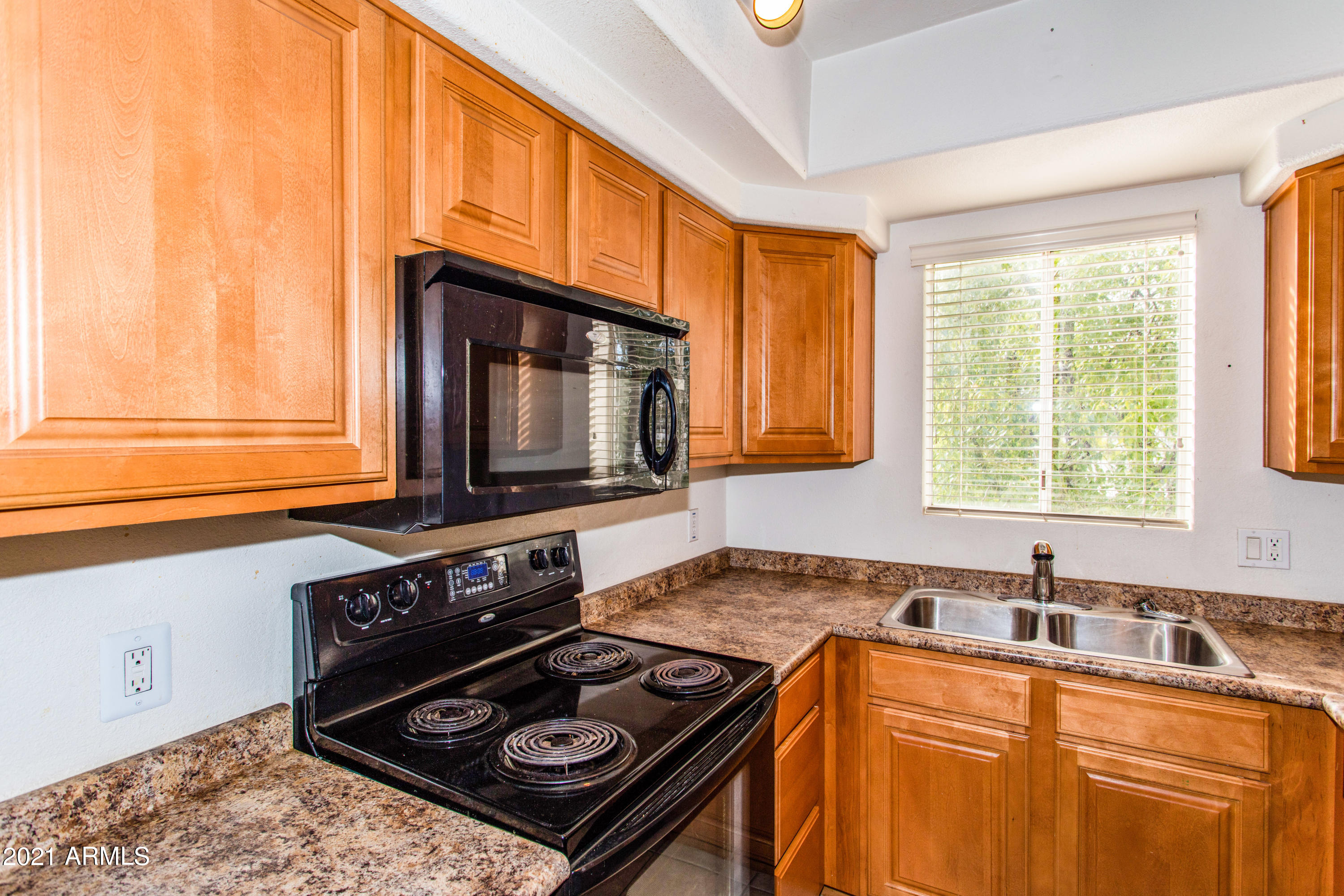 1825 West Ray Road, Unit 2090 Chandler, AZ 85224 - Photo 8 of 24 08 Kitchen