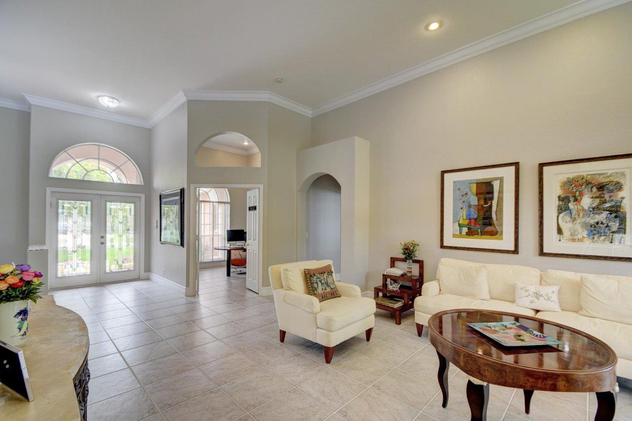 12265 Rockledge Circle Boca Raton, FL 33428 - Photo 8 of 62 Living Room
