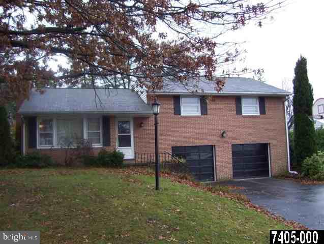 1708 Crescent Road York, PA 17403 - Photo 1 of 15