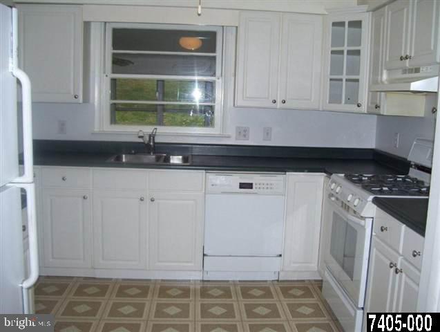 1708 Crescent Road York, PA 17403 - Photo 6 of 15