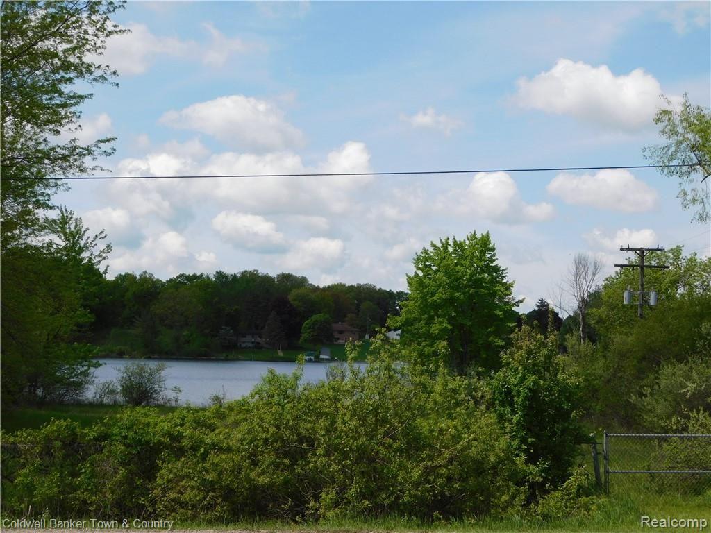 Vl Golf Club Road Howell, MI 48843 - Photo 2 of 9