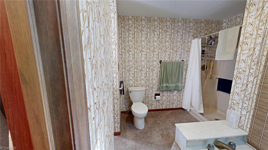689 Barker Road Winston-Salem, NC 27107 - Photo 20 of 41