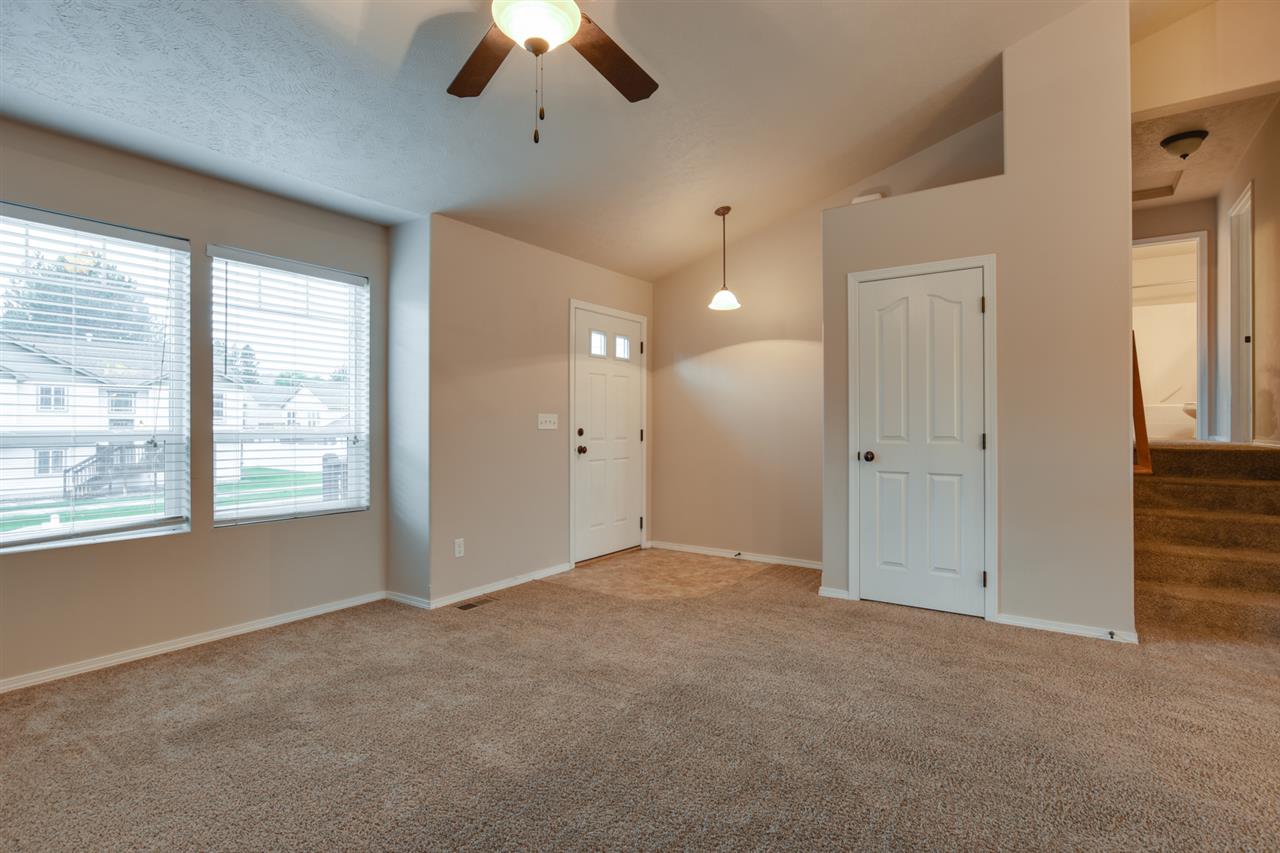 4039 South Bates Road Spokane Valley, WA 99206 - Photo 2 of 20 Gallery Image 2