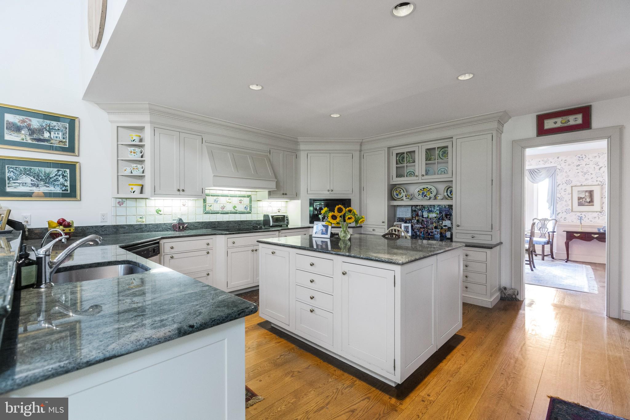 2161 Paper Mill Road Huntingdon Valley, PA 19006 - Photo 14 of 56 Kitchen