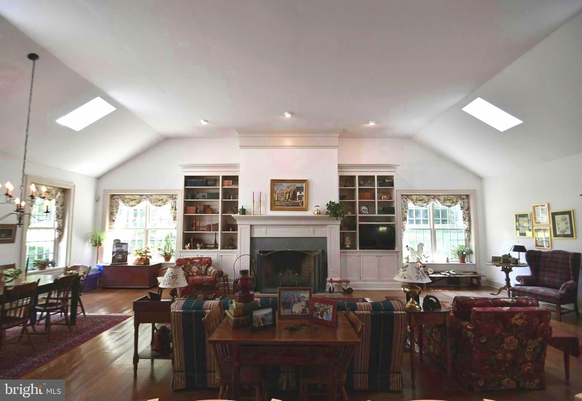 2161 Paper Mill Road Huntingdon Valley, PA 19006 - Photo 18 of 56 Great Room