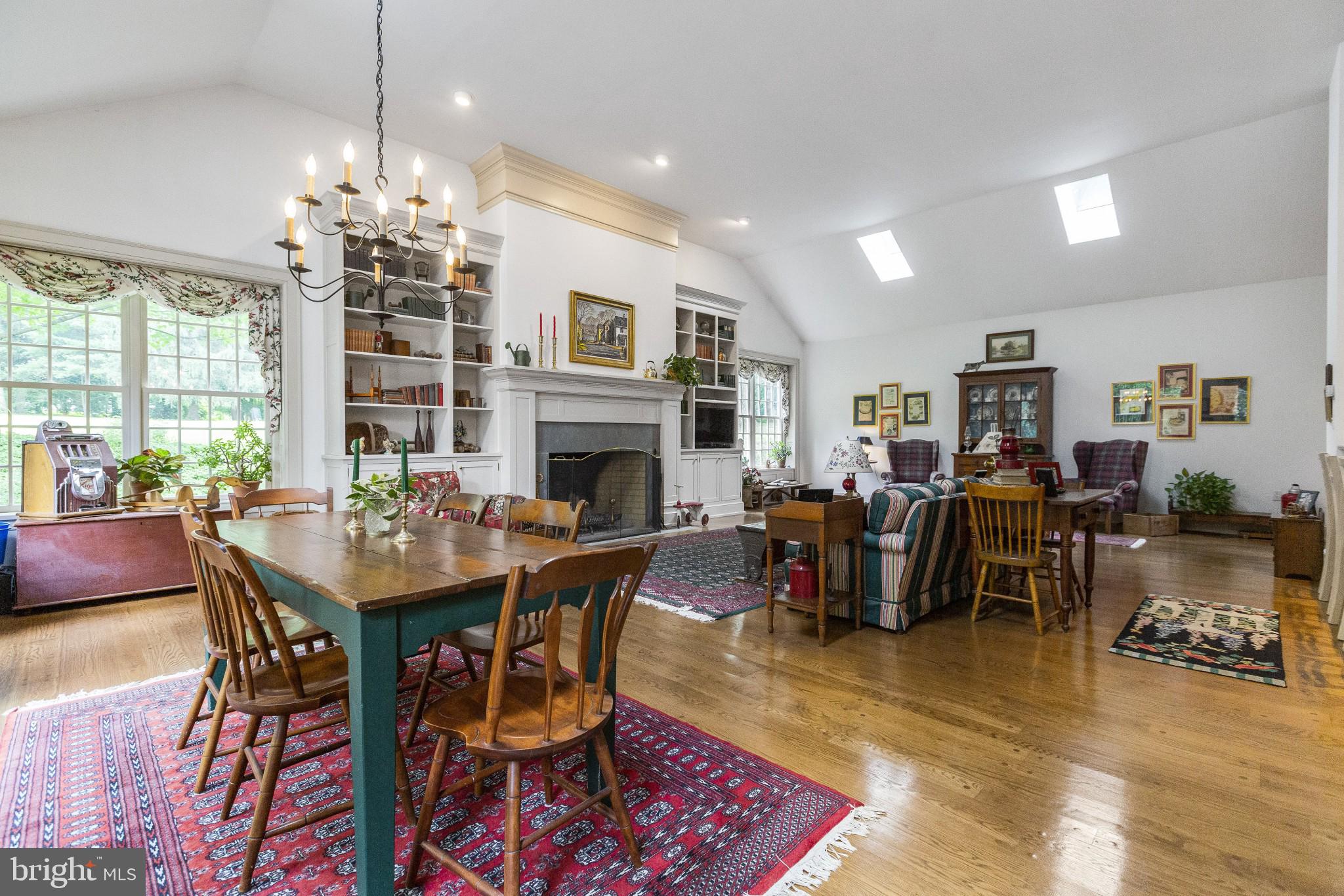 2161 Paper Mill Road Huntingdon Valley, PA 19006 - Photo 20 of 56 Great Room with Dining Area