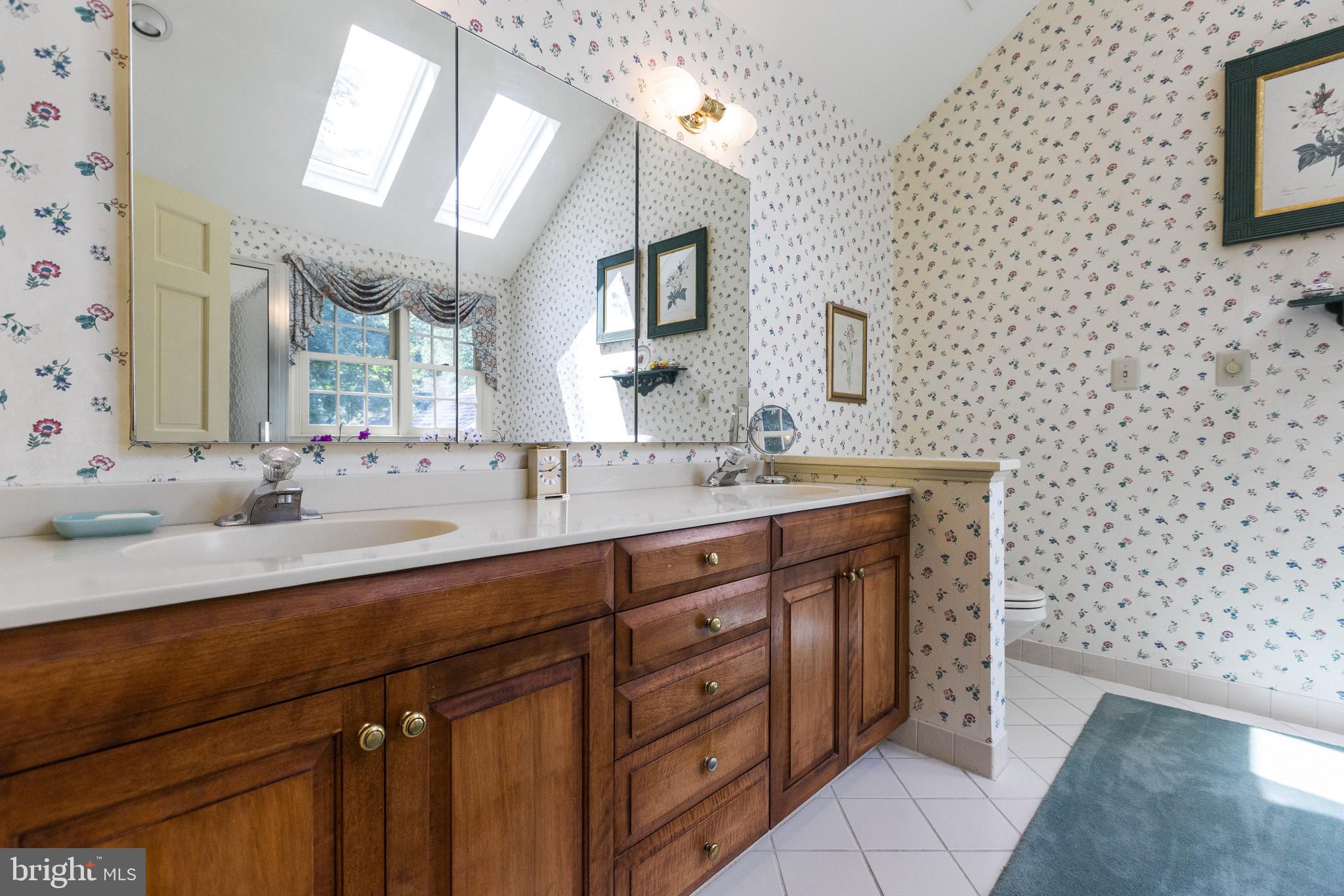 2161 Paper Mill Road Huntingdon Valley, PA 19006 - Photo 38 of 56 Main Bedroom Bath