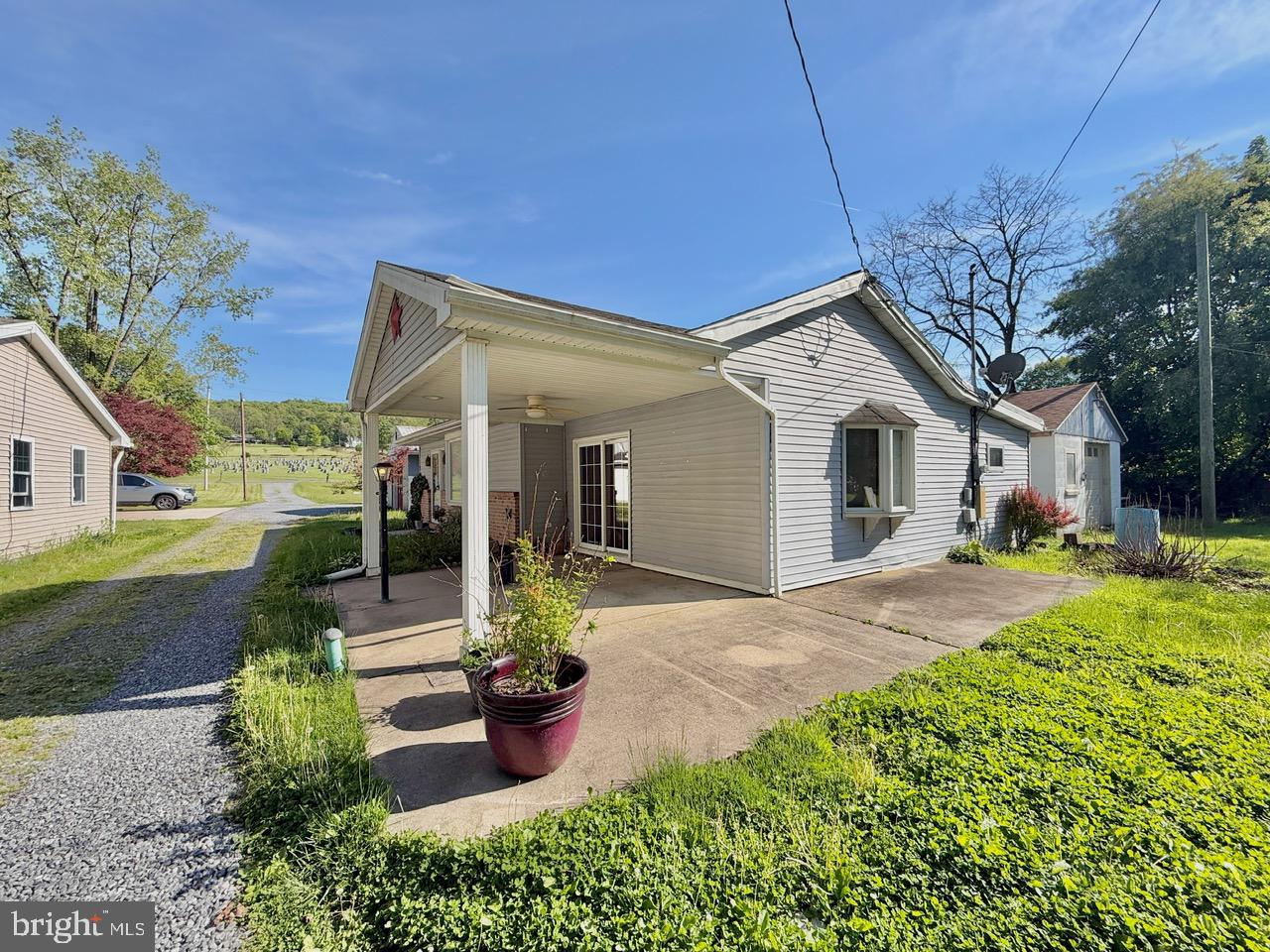 393 Park Road Fleetwood, PA 19522 - Photo 2 of 18