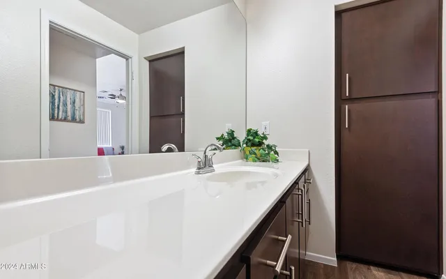 $1,818 | 3625 East Ray Road, Unit 3, Phoenix, AZ 85044