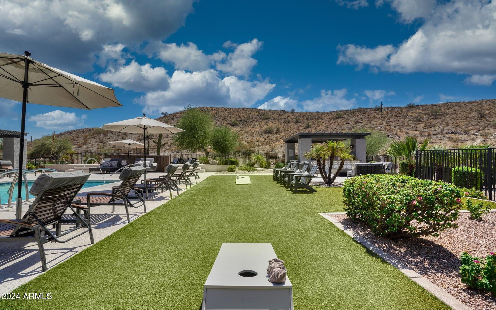 3625 East Ray Road, Unit 3 Phoenix, AZ 85044 - Photo 23 of 30 a view of a garden