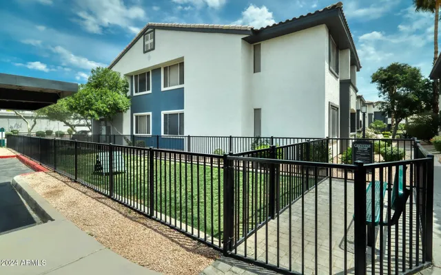 $1,818 | 3625 East Ray Road, Unit 3, Phoenix, AZ 85044