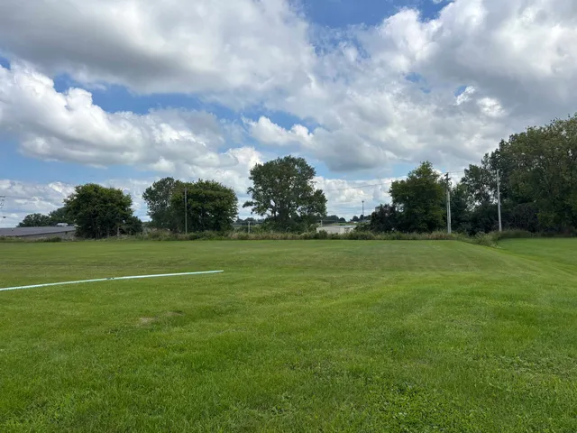 $250,000 | 302 Industrial Drive, Columbus, WI 53925