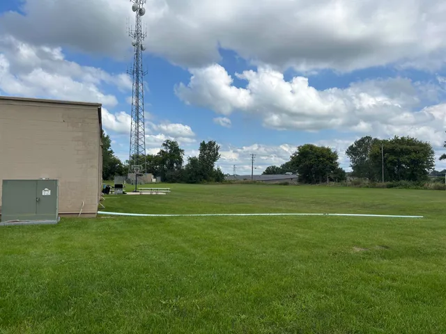 $250,000 | 302 Industrial Drive, Columbus, WI 53925