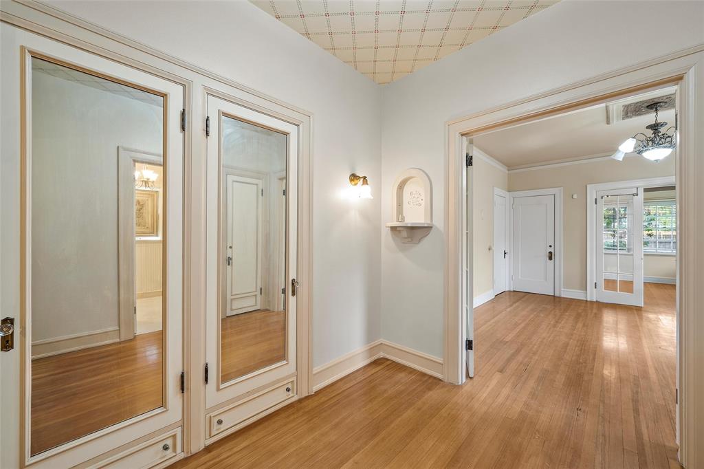 2228 Parrott Avenue Waco, TX 76707 - Photo 14 of 23