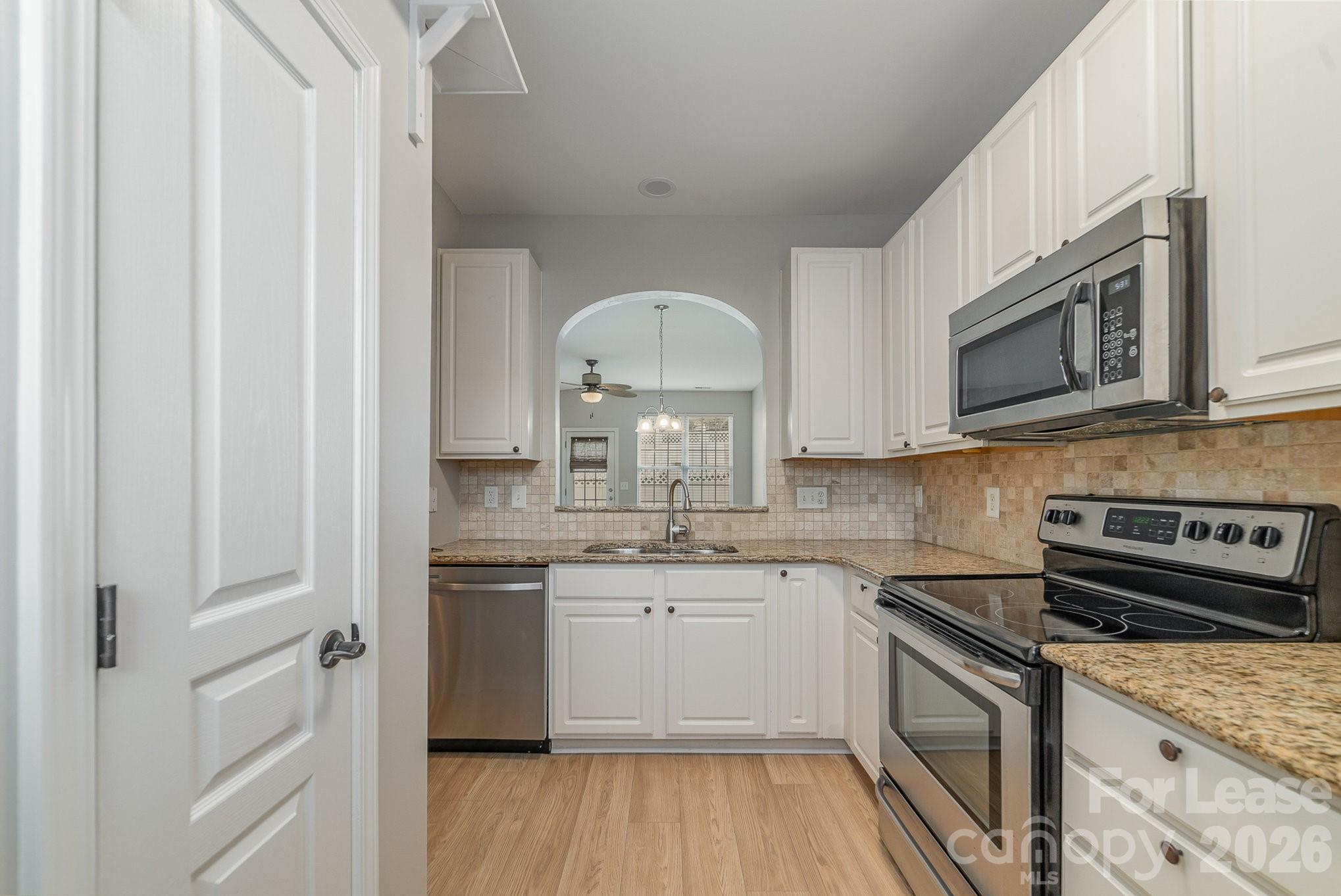 825 Gentlewinds Court Fort Mill, SC 29708 - Photo 8 of 22 Gallery Image 8