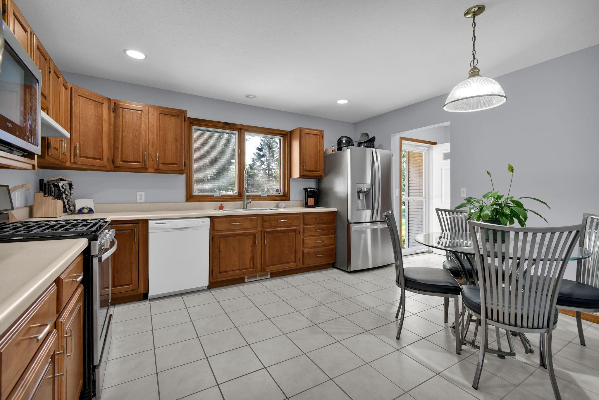 10959 Heimberger Road Northwest Baltimore, OH 43105 - Photo 15 of 48 Kitchen